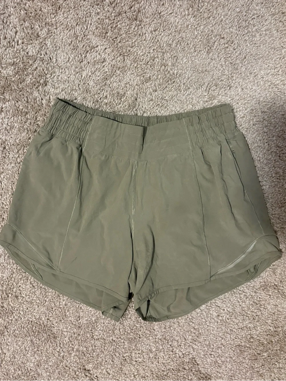 Lululemon Hotty Hot Short *High-Rise 4”